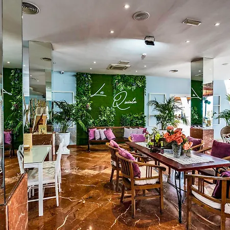 Coral La Quinta Park *