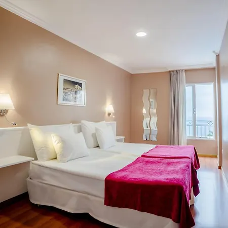 Coral La Quinta Park *